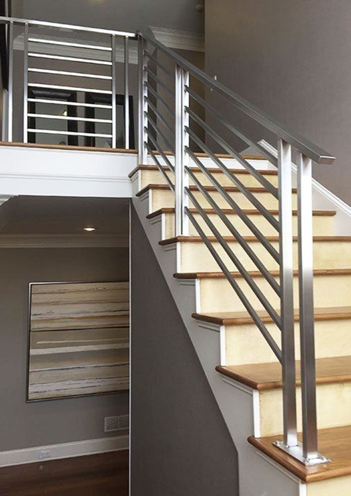 Mẫu cầu thang inox đẹp hiện đại cho nhà phố